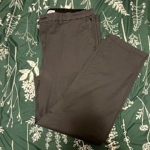 Old Navy 38x30 Gray Slim Ultimate Tech Built-In Flex Chino Pants for Men